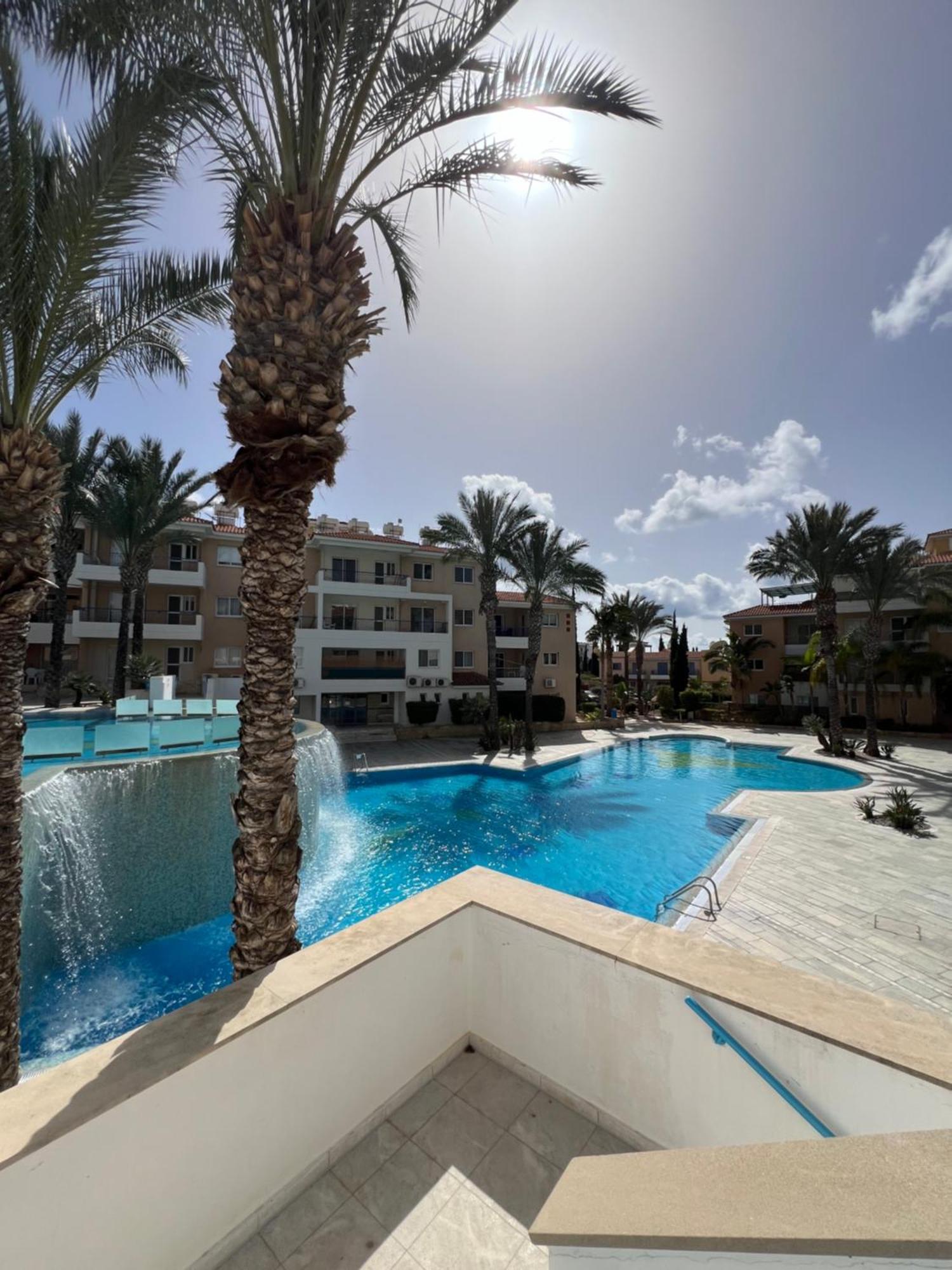 Iris Village Grand Apartment Pafos Exterior foto