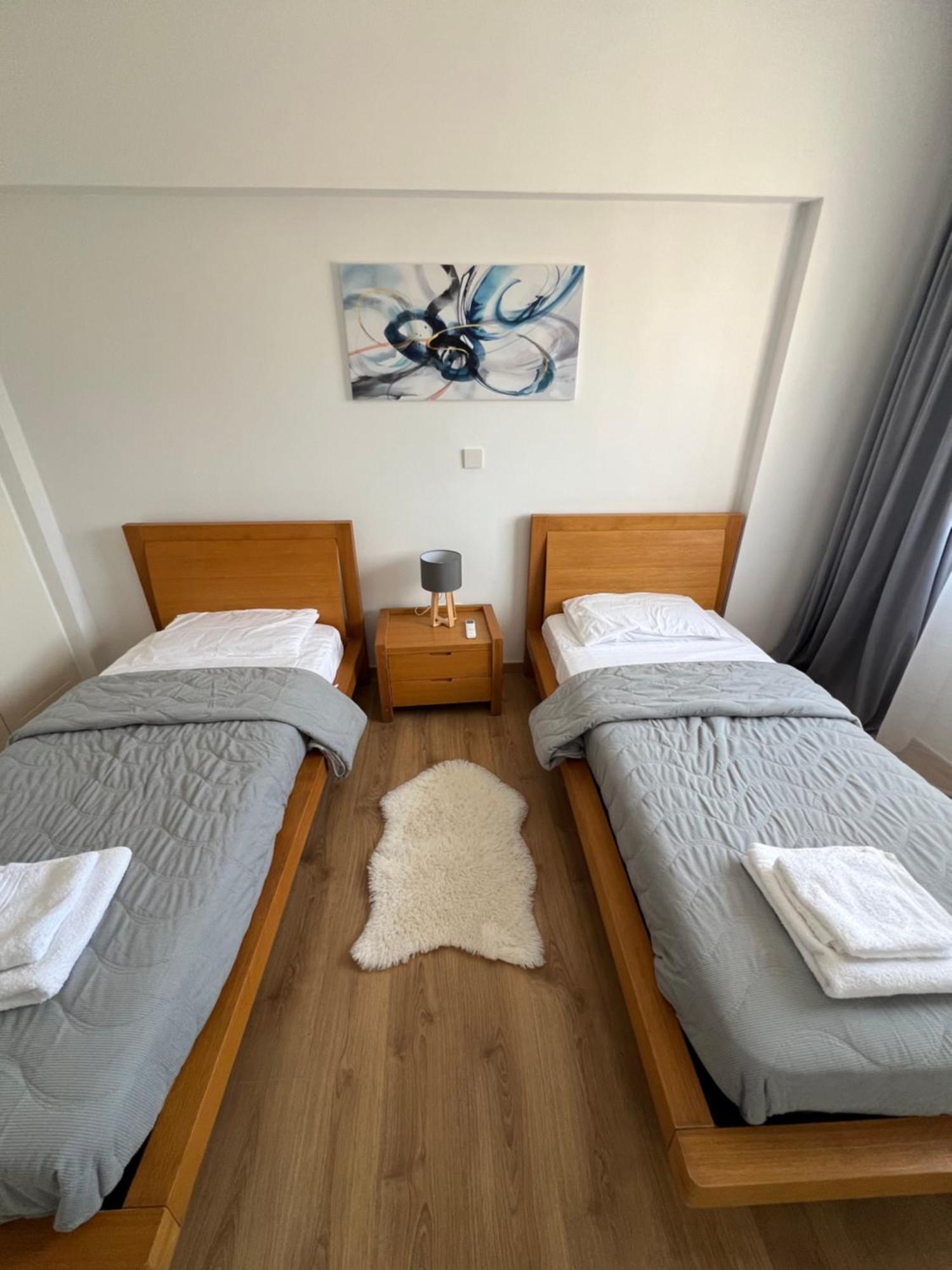 Iris Village Grand Apartment Pafos Exterior foto