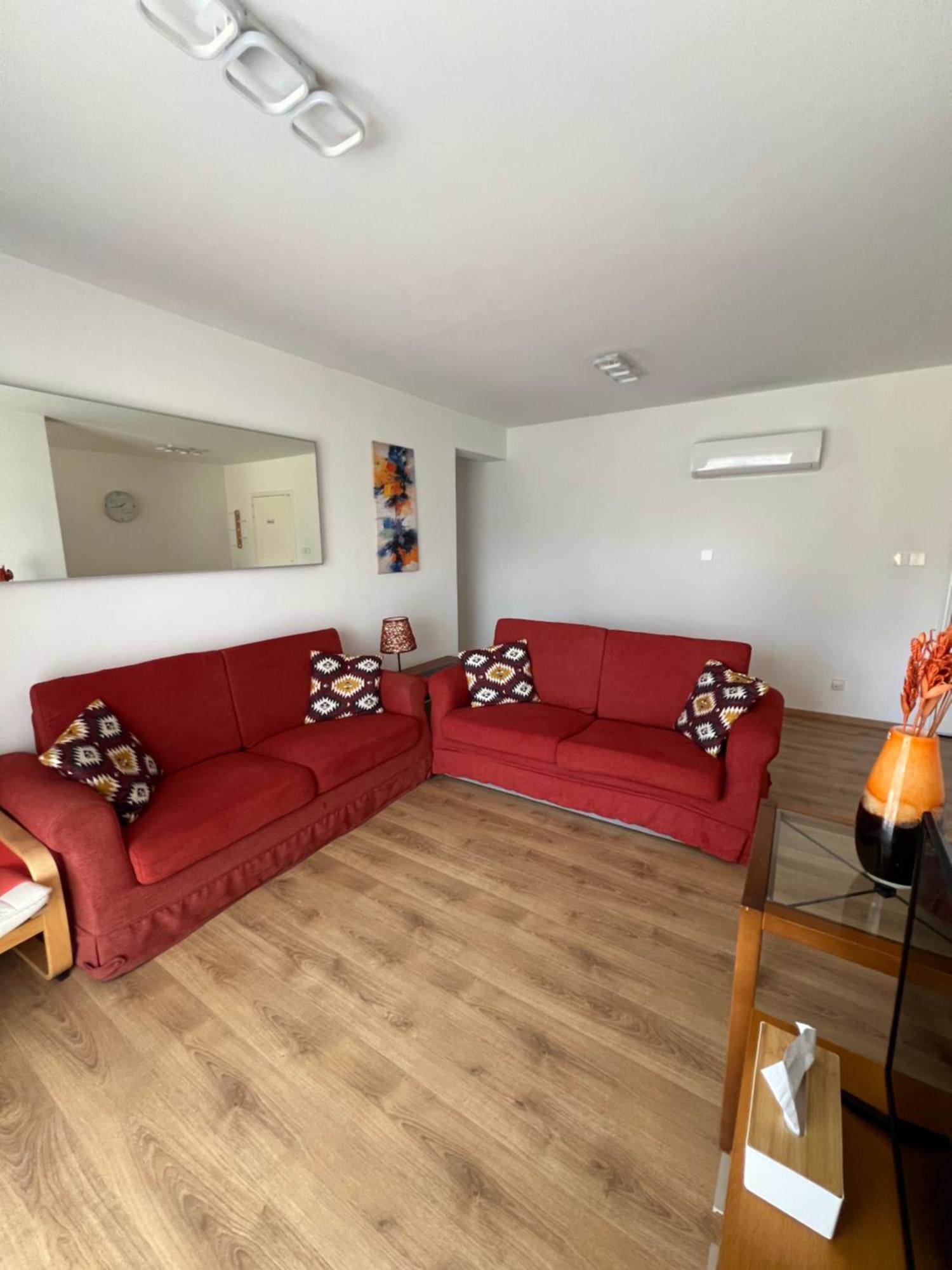 Iris Village Grand Apartment Pafos Exterior foto